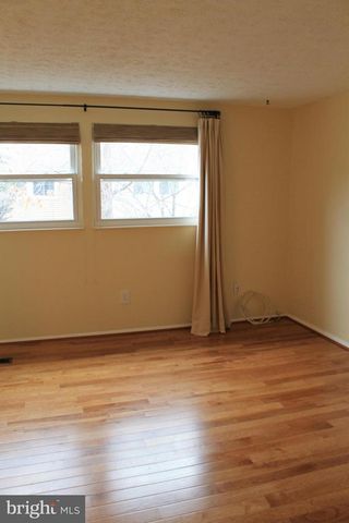 6821 MONTIVIDEO SQUARE CT, Falls Church, VA 22043