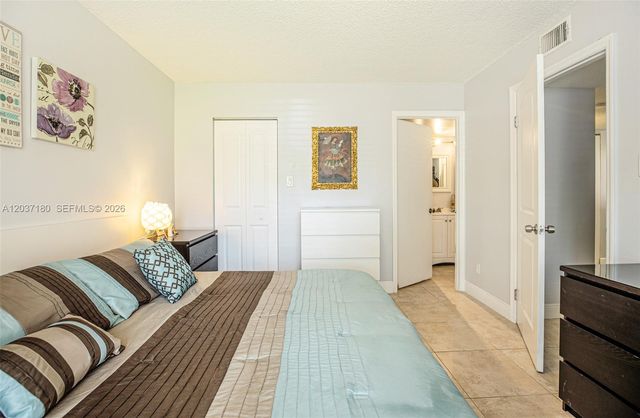 15780 SW 106th Terrace 107, Miami, FL 33196