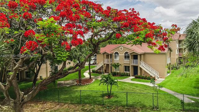 15780 SW 106th Terrace 107, Miami, FL 33196