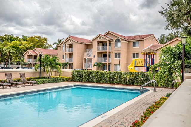 15780 SW 106th Terrace 107, Miami, FL 33196