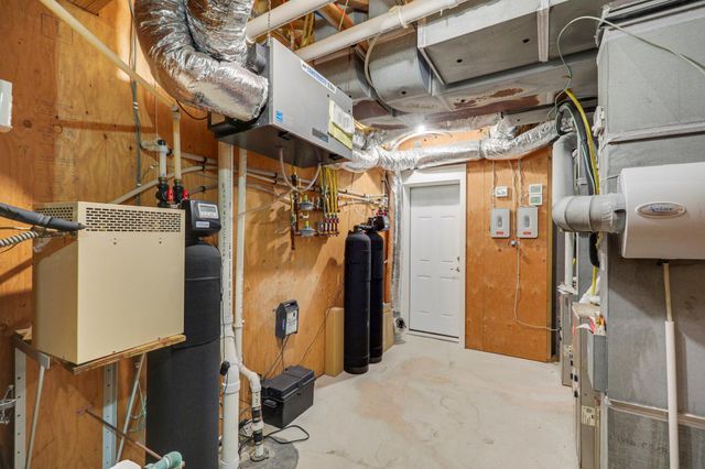 4680 Palmer Pointe Road, Excelsior, MN 55331