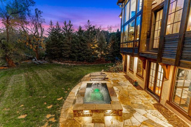 4680 Palmer Pointe Road, Excelsior, MN 55331