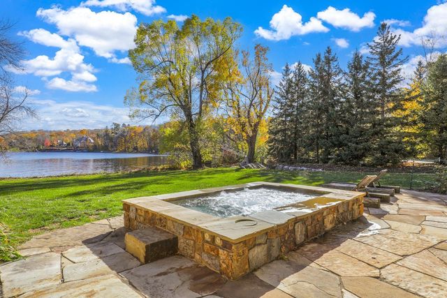 4680 Palmer Pointe Road, Excelsior, MN 55331