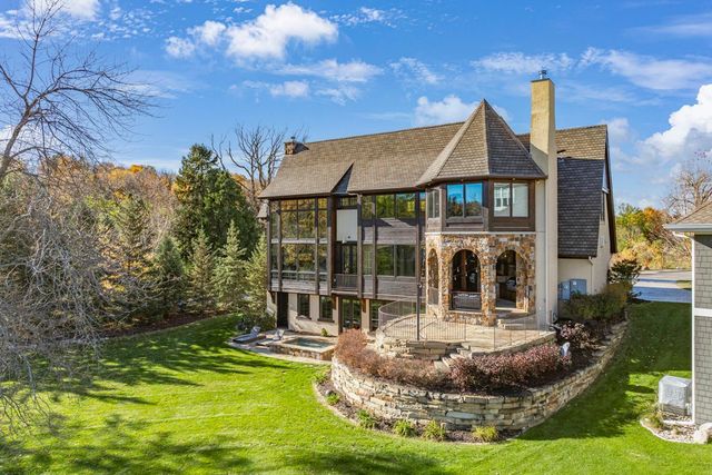 4680 Palmer Pointe Road, Excelsior, MN 55331