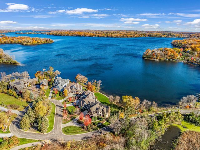 4680 Palmer Pointe Road, Excelsior, MN 55331