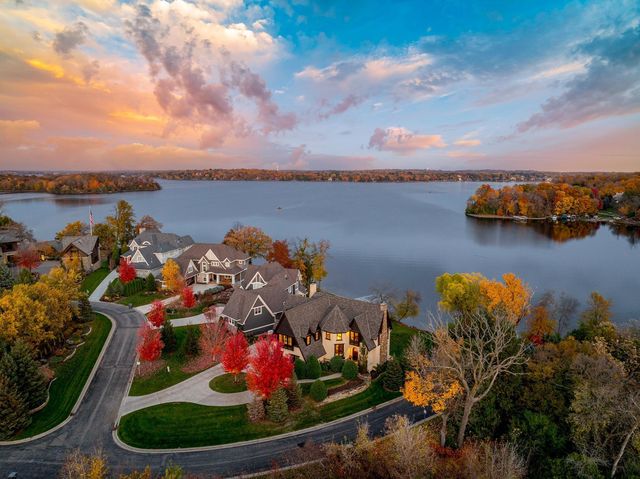 4680 Palmer Pointe Road, Excelsior, MN 55331