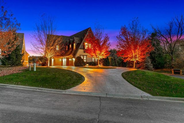 4680 Palmer Pointe Road, Excelsior, MN 55331