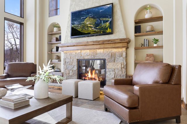 4680 Palmer Pointe Road, Excelsior, MN 55331