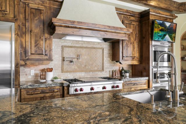 4680 Palmer Pointe Road, Excelsior, MN 55331