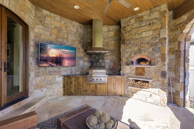 4680 Palmer Pointe Road, Excelsior, MN 55331