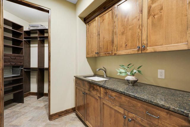 4680 Palmer Pointe Road, Excelsior, MN 55331