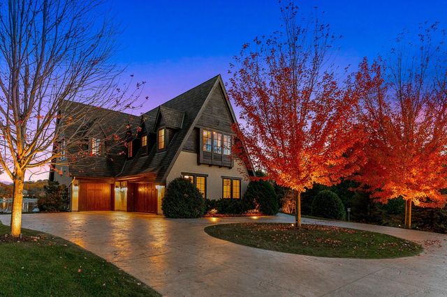 4680 Palmer Pointe Road, Excelsior, MN 55331