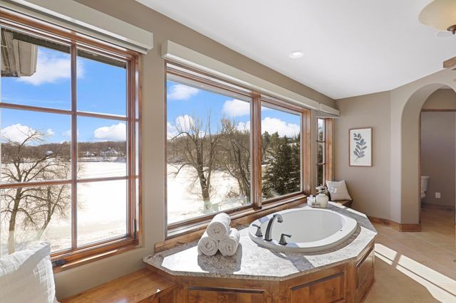 4680 Palmer Pointe Road, Excelsior, MN 55331