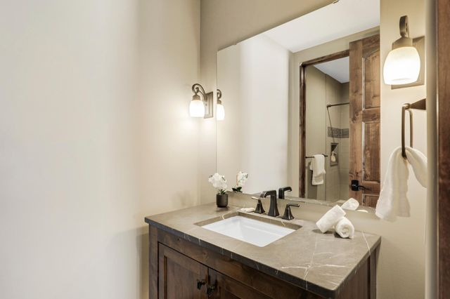 4680 Palmer Pointe Road, Excelsior, MN 55331