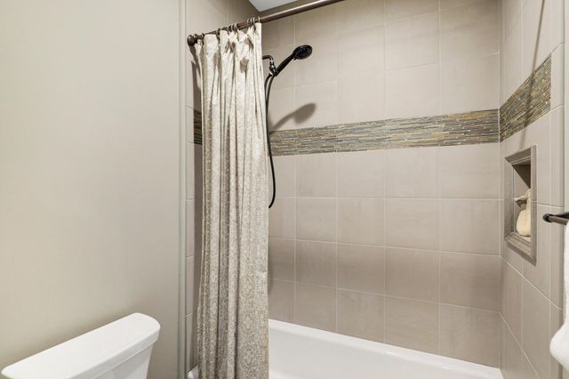 4680 Palmer Pointe Road, Excelsior, MN 55331