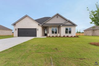 206 Farmland Circle, Perry, GA 31069