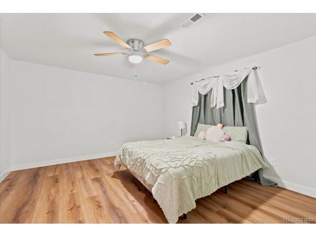 1116 Summit Ct, Windsor, CO 80550