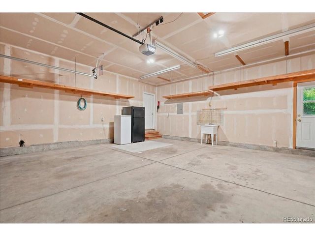 1116 Summit Ct, Windsor, CO 80550