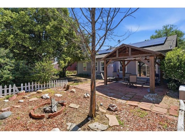 1116 Summit Ct, Windsor, CO 80550