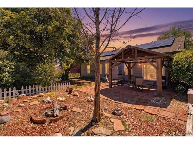 1116 Summit Ct, Windsor, CO 80550