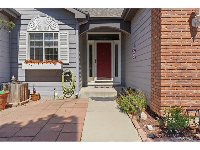 1116 Summit Ct, Windsor, CO 80550