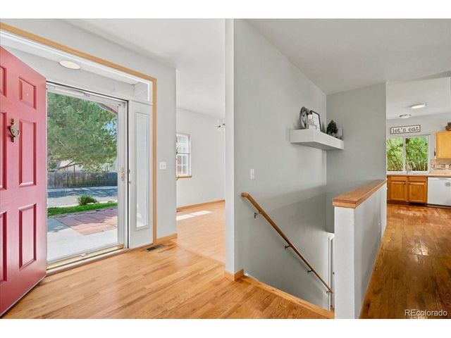 1116 Summit Ct, Windsor, CO 80550