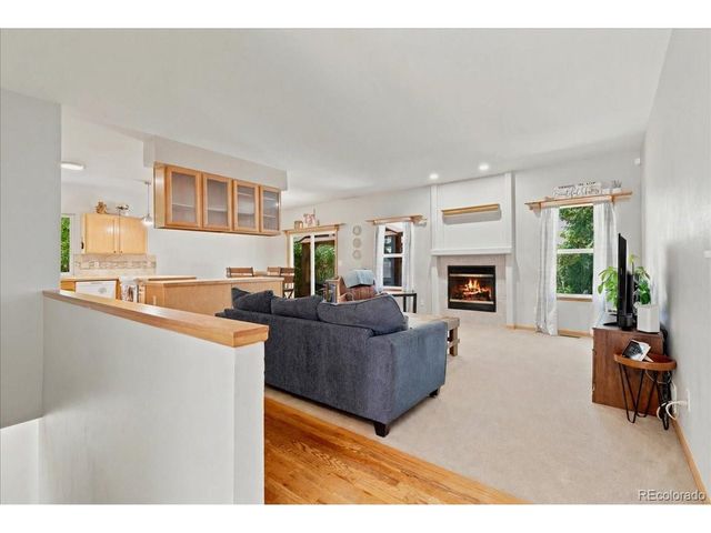 1116 Summit Ct, Windsor, CO 80550