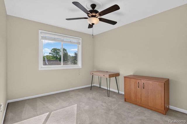 2191 Barclay Avenue, Shelby, MI 48317