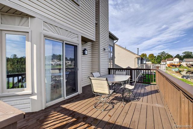 2191 Barclay Avenue, Shelby, MI 48317