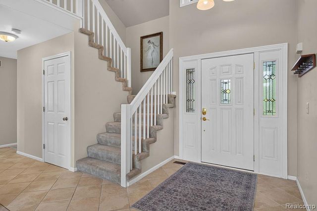 2191 Barclay Avenue, Shelby, MI 48317