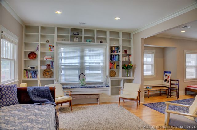 2119 E 17th Place, Tulsa, OK 74104