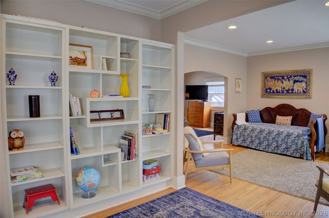 2119 E 17th Place, Tulsa, OK 74104