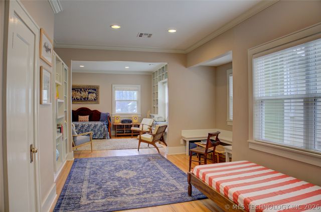 2119 E 17th Place, Tulsa, OK 74104