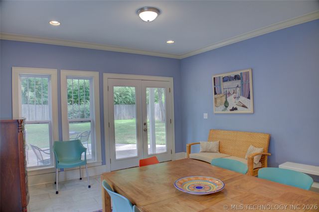 2119 E 17th Place, Tulsa, OK 74104