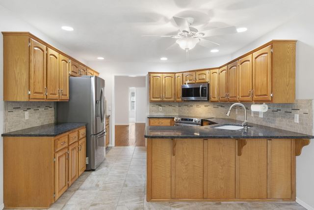 3981 W Greenwood Street, Springfield, MO 65807