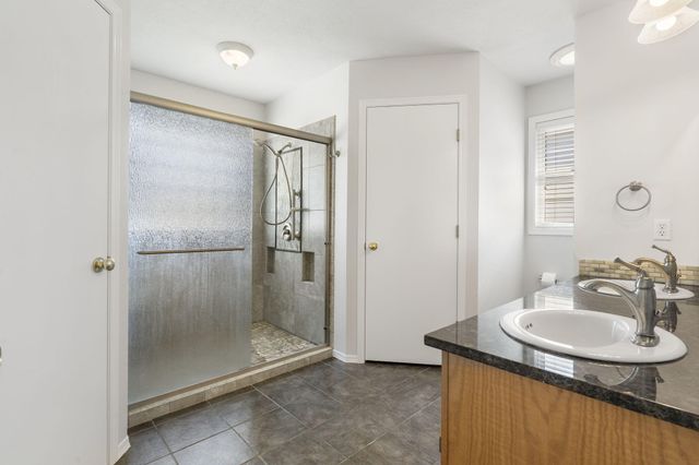 3981 W Greenwood Street, Springfield, MO 65807