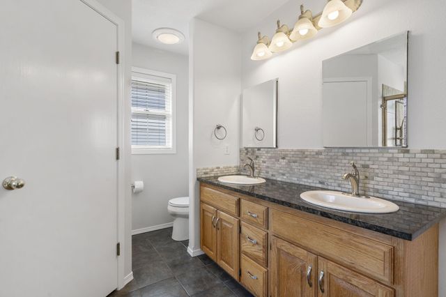 3981 W Greenwood Street, Springfield, MO 65807