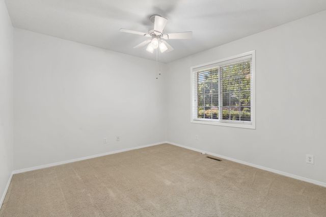 3981 W Greenwood Street, Springfield, MO 65807