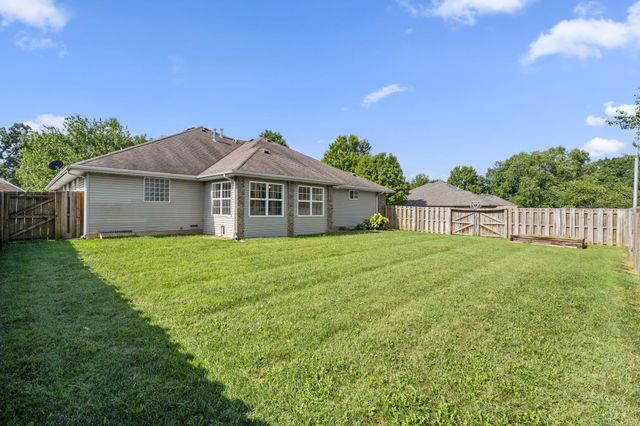 3981 W Greenwood Street, Springfield, MO 65807
