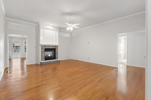 3981 W Greenwood Street, Springfield, MO 65807