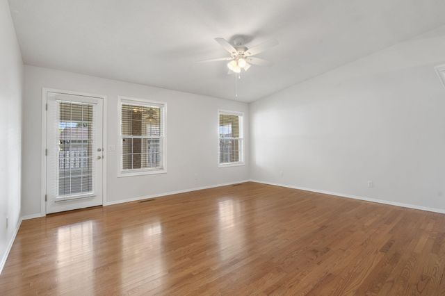 3981 W Greenwood Street, Springfield, MO 65807