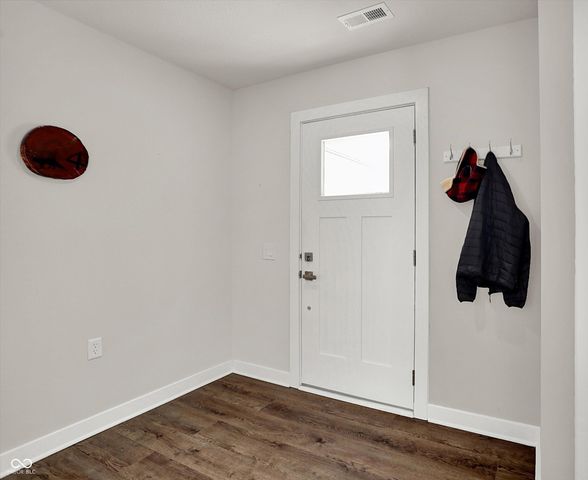 952 Green Valley Drive, Lebanon, IN 46052