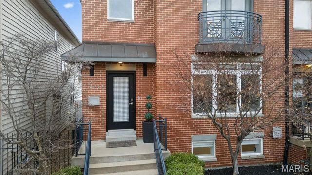 4242 Olive Street, St Louis, MO 63108