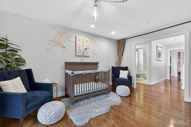 4242 Olive Street, St Louis, MO 63108