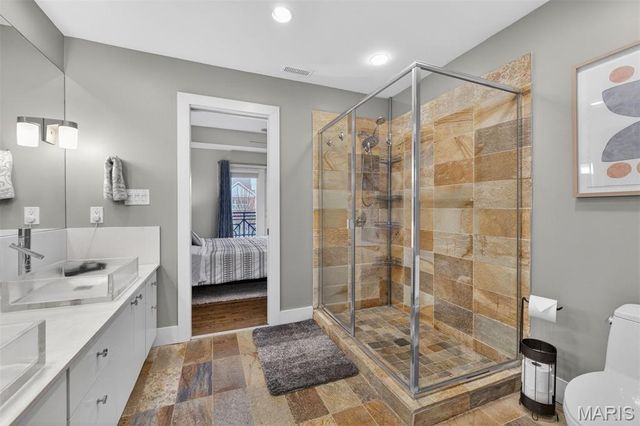 4242 Olive Street, St Louis, MO 63108