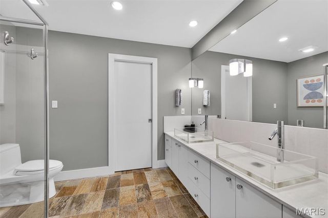 4242 Olive Street, St Louis, MO 63108