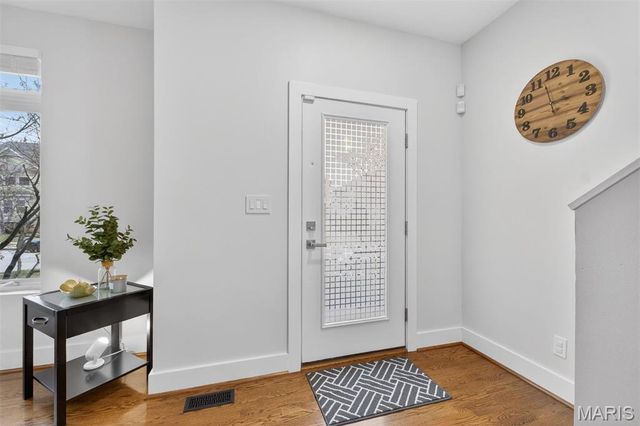 4242 Olive Street, St Louis, MO 63108