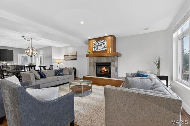 4242 Olive Street, St Louis, MO 63108