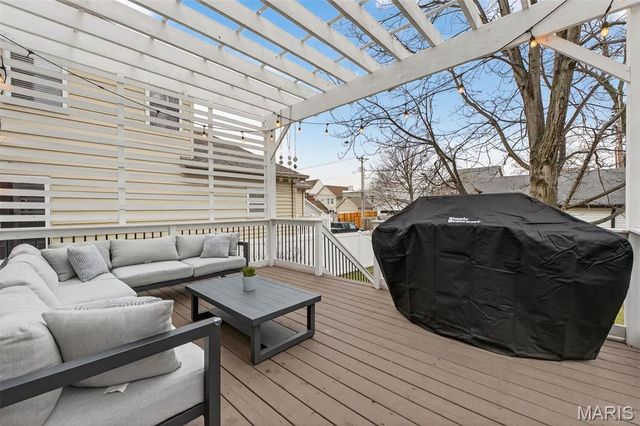 4242 Olive Street, St Louis, MO 63108