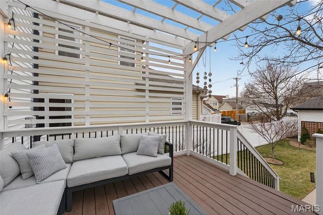 4242 Olive Street, St Louis, MO 63108